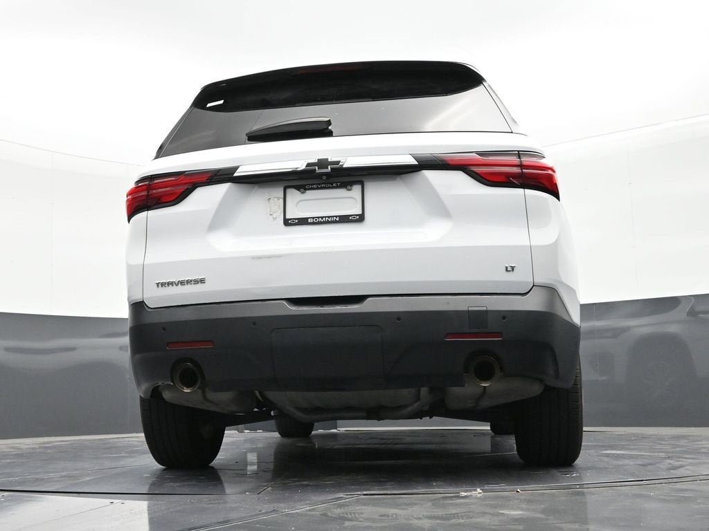 2022 Chevrolet Traverse LT Leather
