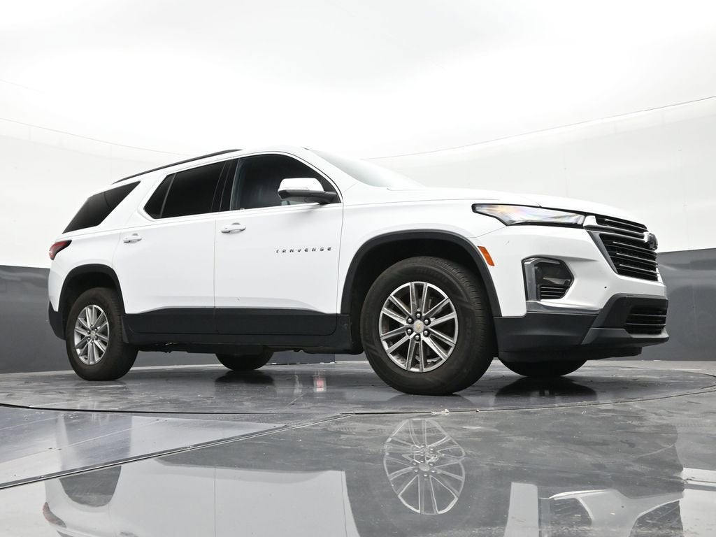 2022 Chevrolet Traverse LT Leather