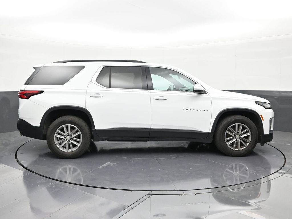 2022 Chevrolet Traverse LT Leather