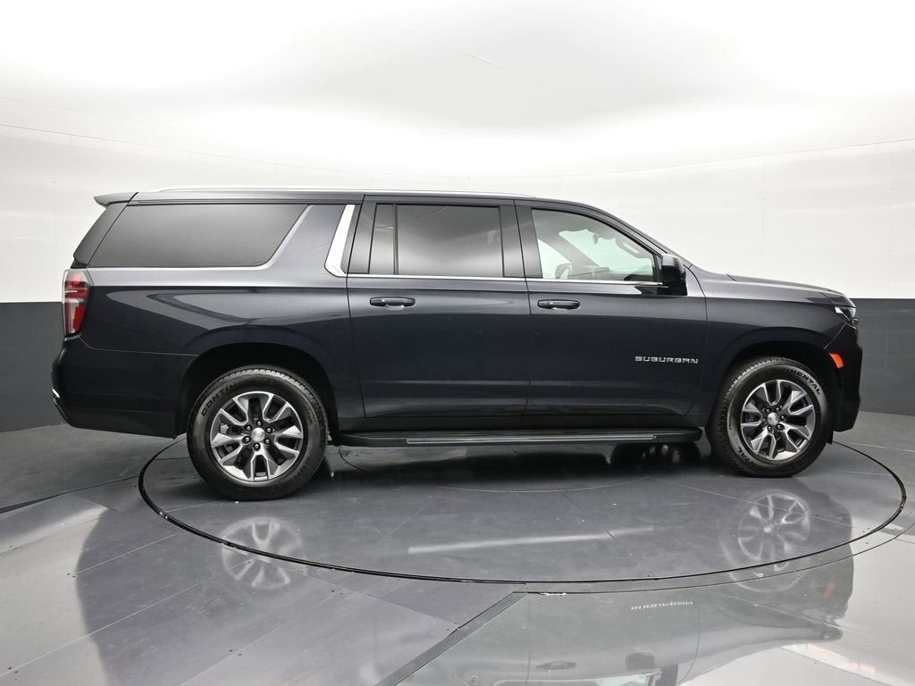 2023 Chevrolet Suburban LS