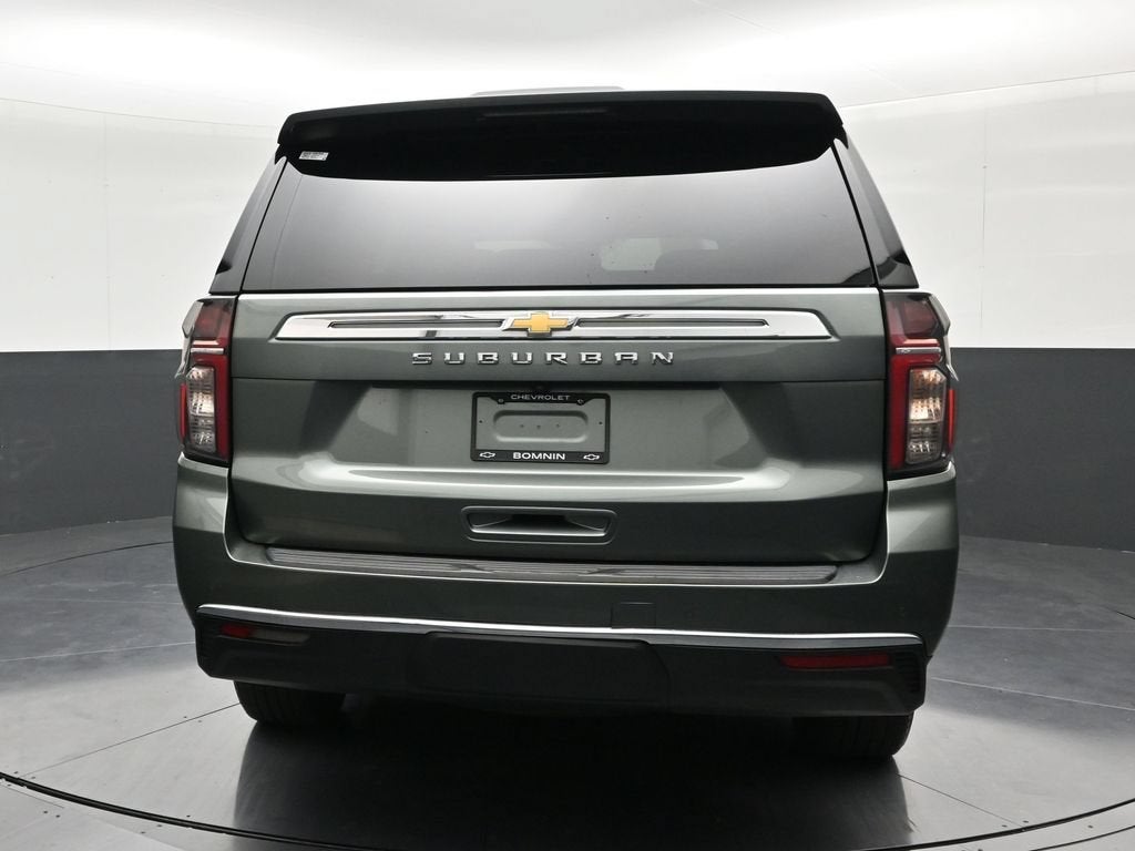 2023 Chevrolet Suburban LS