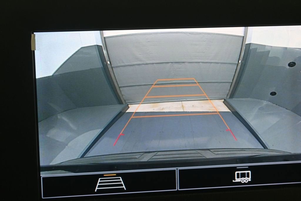2022 Chevrolet Suburban LS