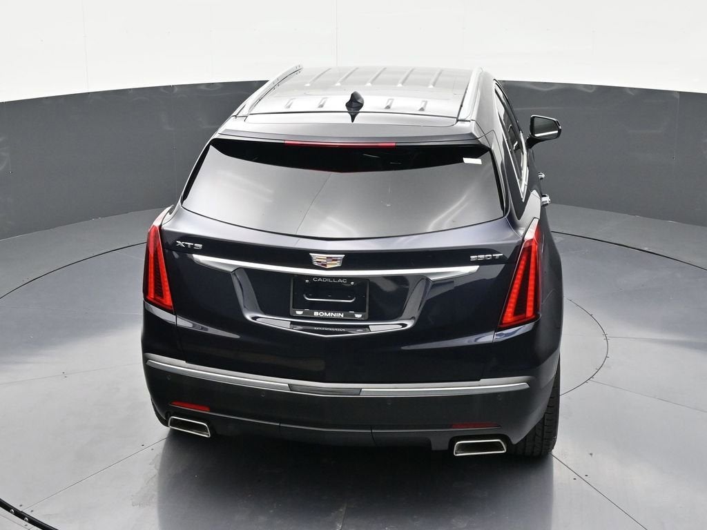 2022 Cadillac XT5 Luxury