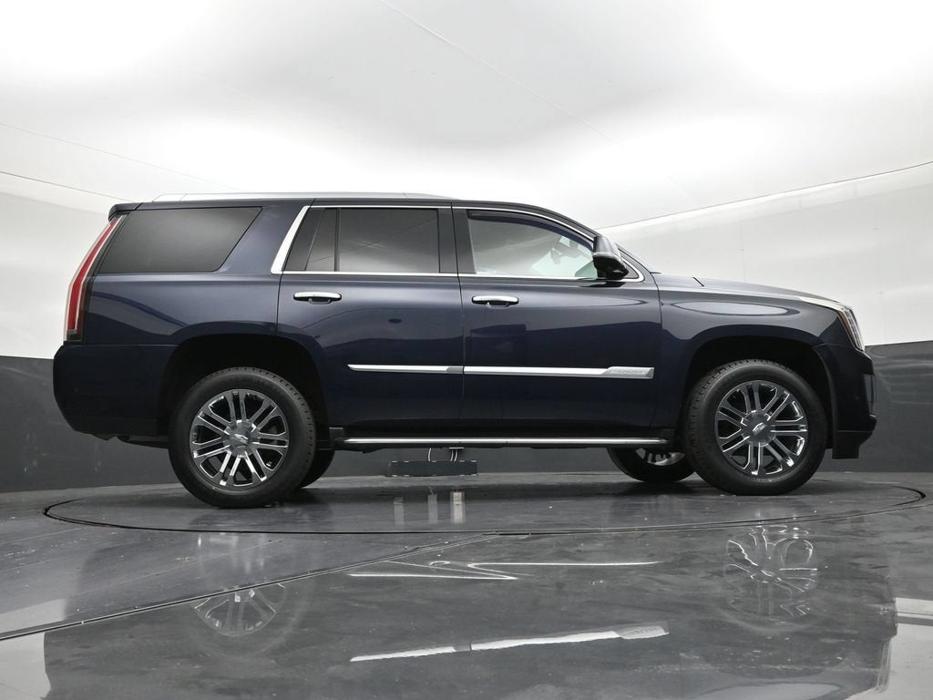 2020 Cadillac Escalade 2WD Standard