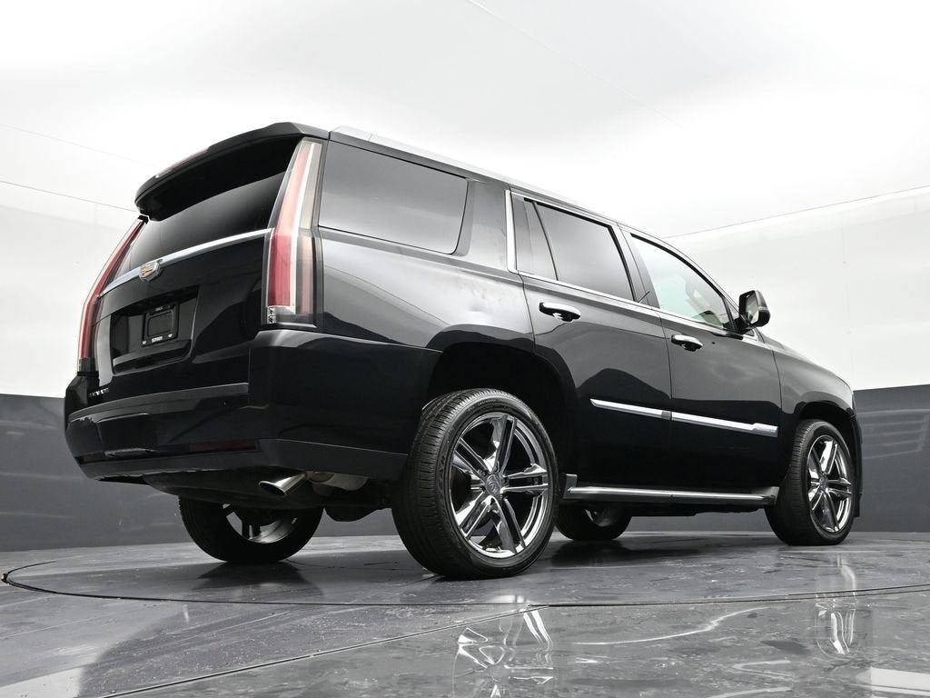 2016 Cadillac Escalade Luxury Collection