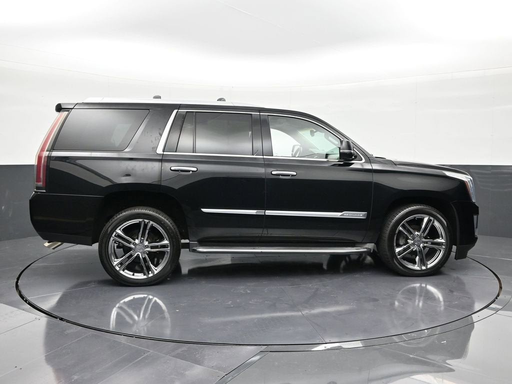 2016 Cadillac Escalade Luxury Collection