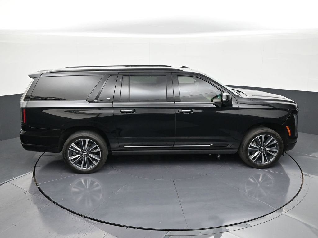 2025 Cadillac Escalade ESV Sport