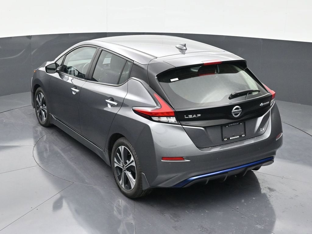 2022 Nissan LEAF SV