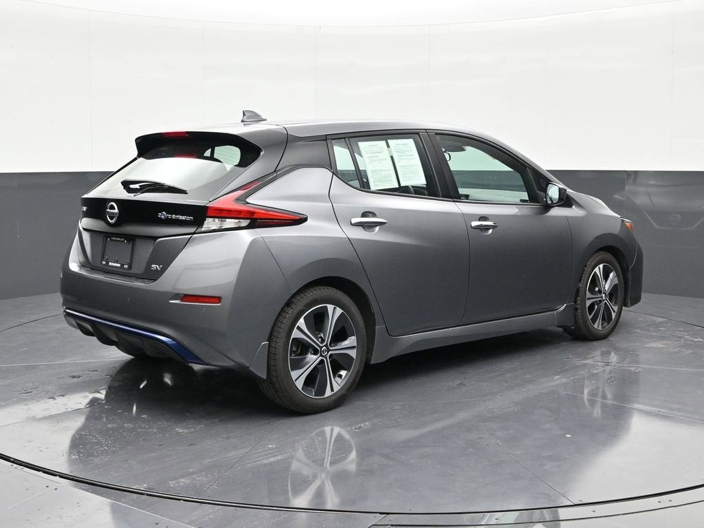 2022 Nissan LEAF SV