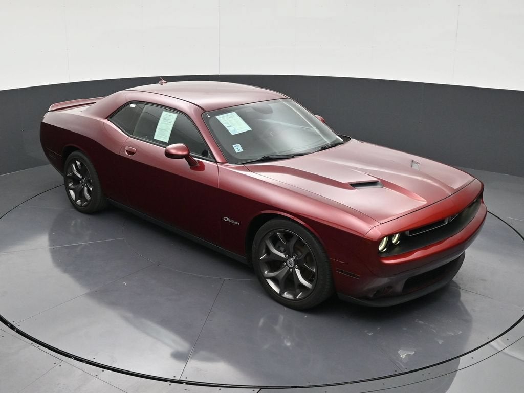 2018 Dodge Challenger SXT Plus