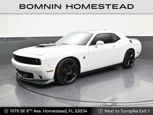 2016 Dodge Challenger 392 Hemi Scat Pack Shaker