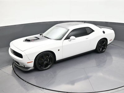 2016 Dodge Challenger 392 Hemi Scat Pack Shaker