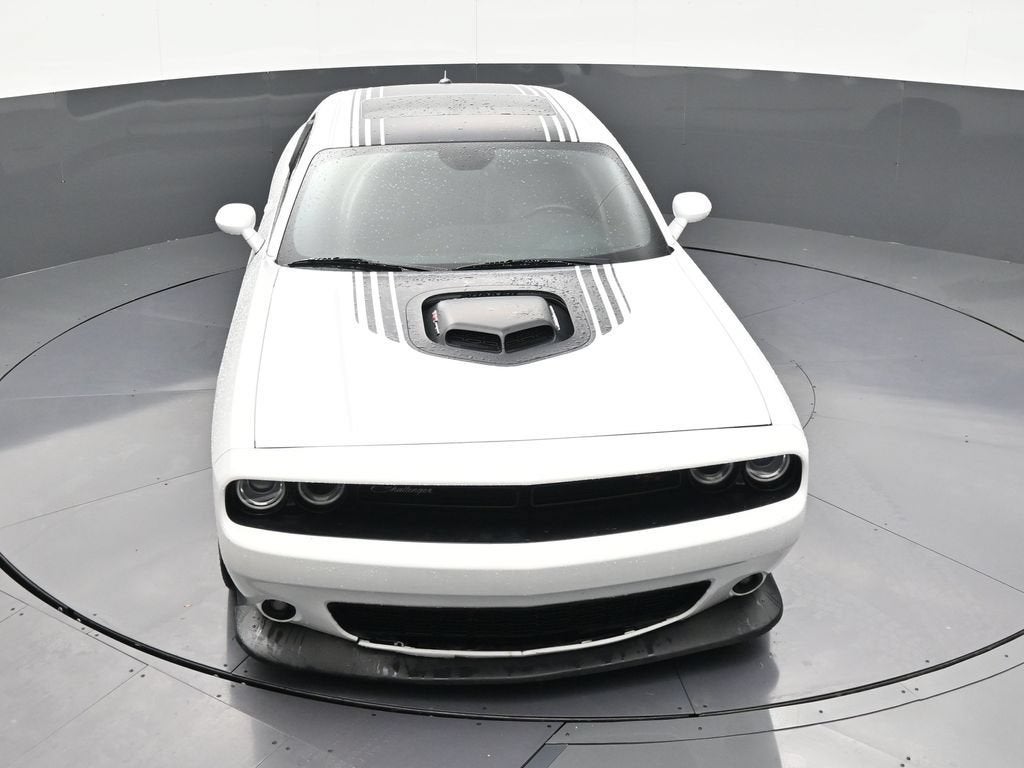 2016 Dodge Challenger 392 Hemi Scat Pack Shaker