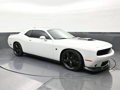 2016 Dodge Challenger 392 Hemi Scat Pack Shaker
