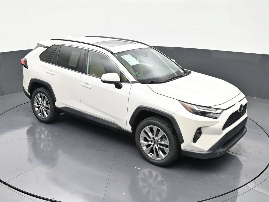 2022 Toyota RAV4 XLE Premium