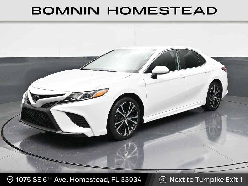 2020 Toyota Camry SE