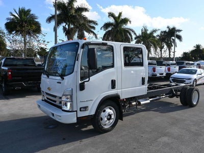 2025 Chevrolet Low Cab Forward 4500 Base