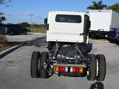 2025 Chevrolet Low Cab Forward 4500 Base
