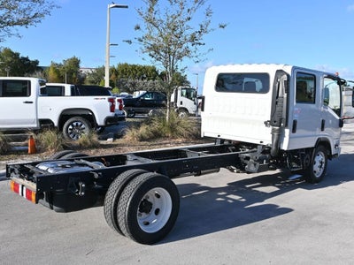2025 Chevrolet Low Cab Forward 4500 Base
