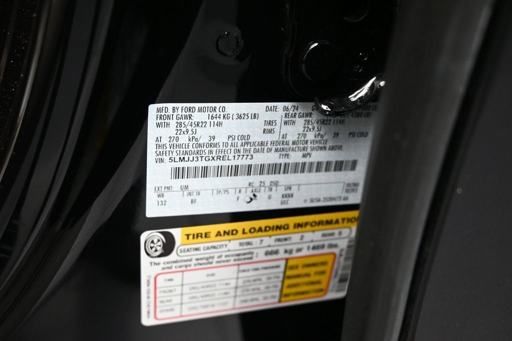 2024 Lincoln Navigator Black Label L