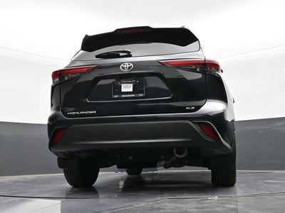 2025 Toyota Highlander LE