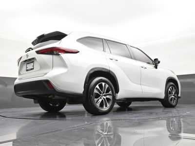 2025 Toyota Highlander XLE