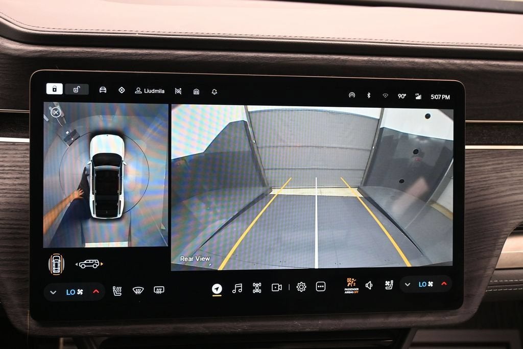 2024 RIVIAN R1S Adventure