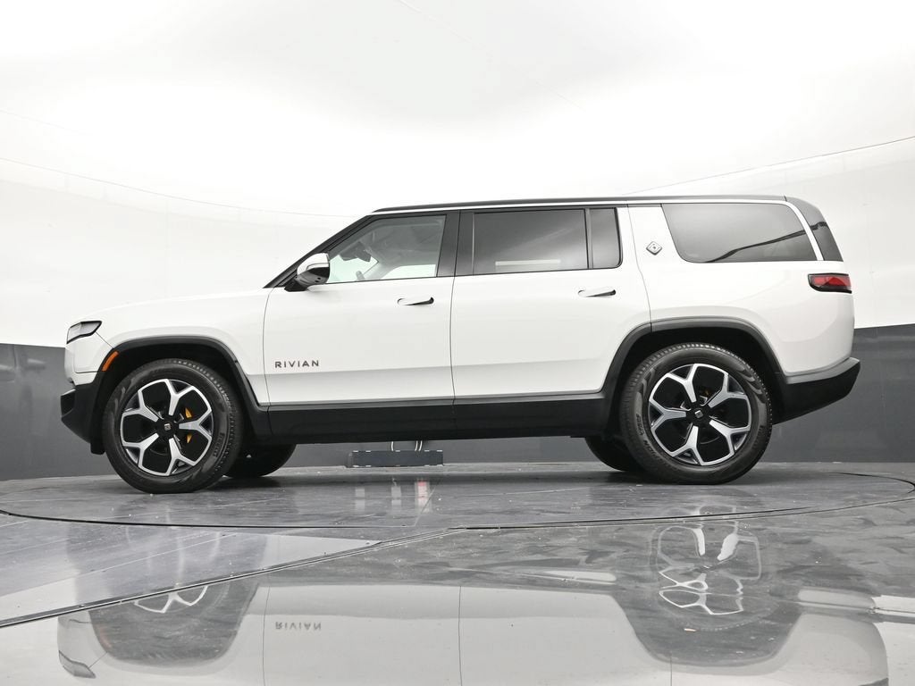 2024 RIVIAN R1S Adventure