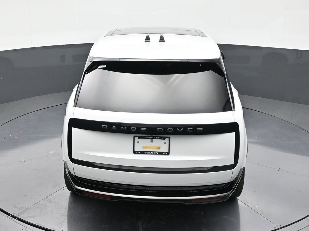 2025 Land Rover Range Rover SE