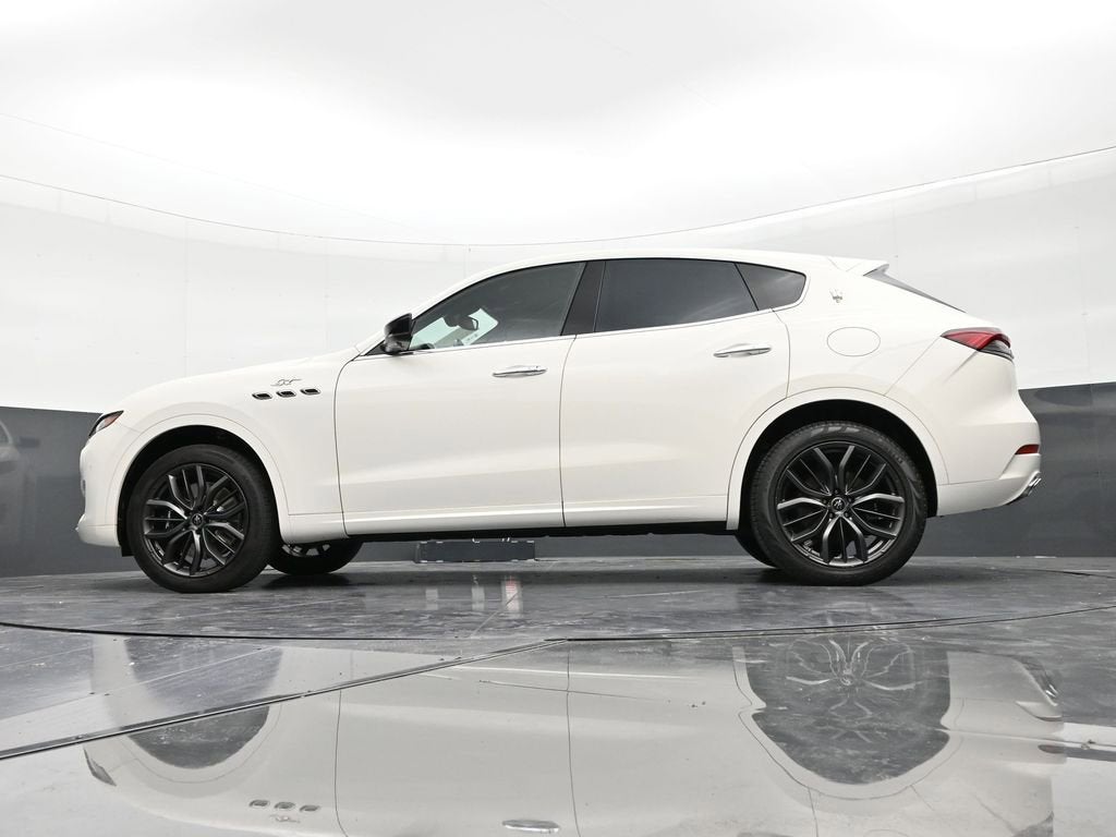 2024 Maserati Levante GT Ultima