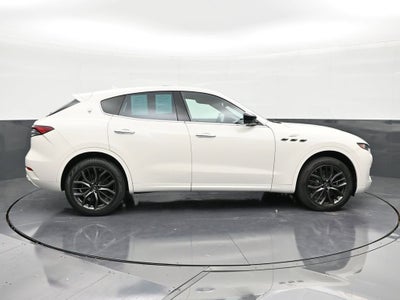 2024 Maserati Levante GT Ultima