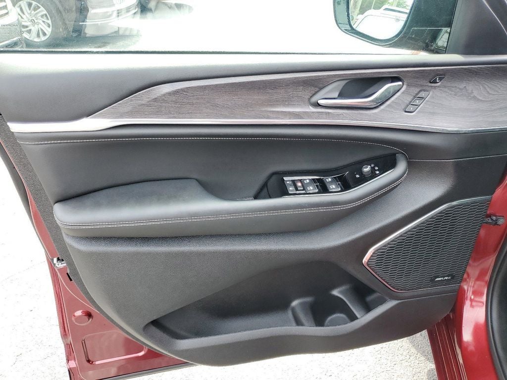 2024 Jeep Grand Cherokee Overland