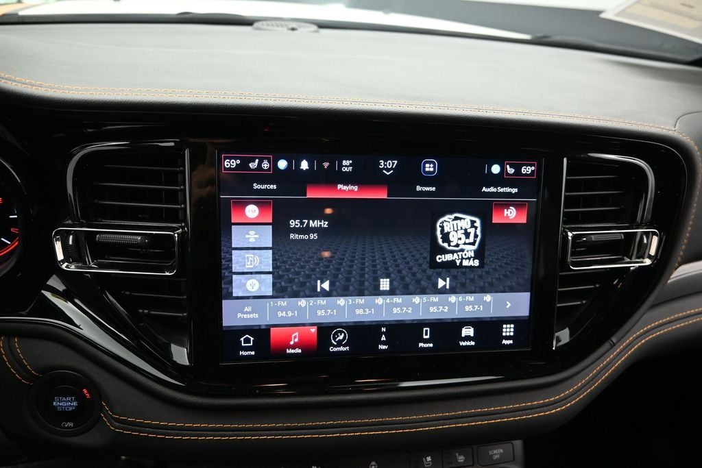 2023 Dodge Durango Orange Sport