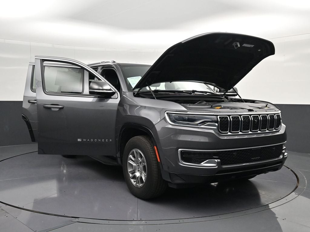 2023 Jeep Wagoneer Base