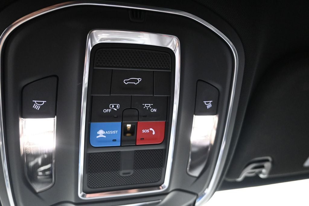 2024 Jeep Wagoneer Base
