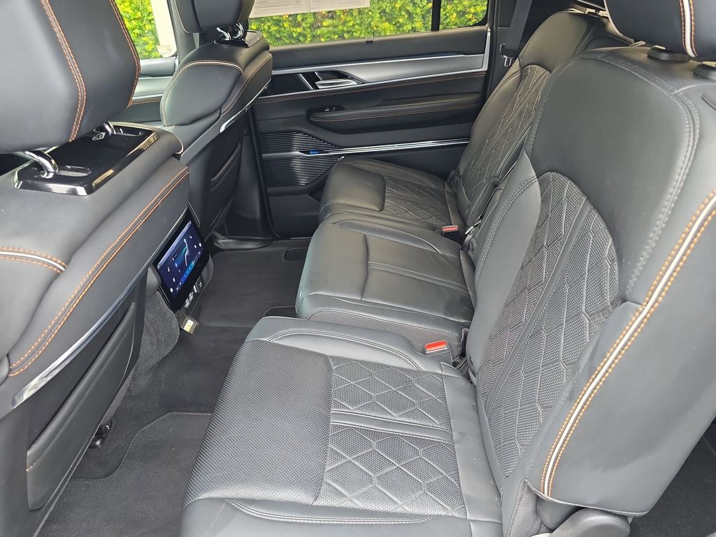 2023 Jeep Grand Wagoneer Series III