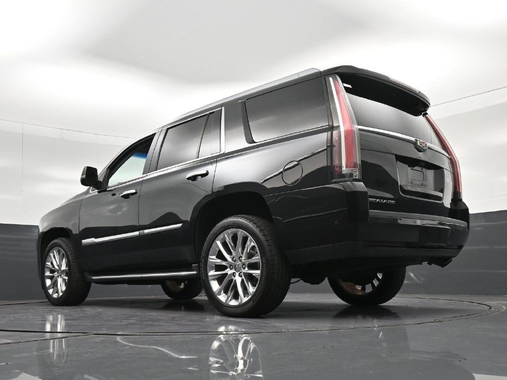2019 Cadillac Escalade Luxury