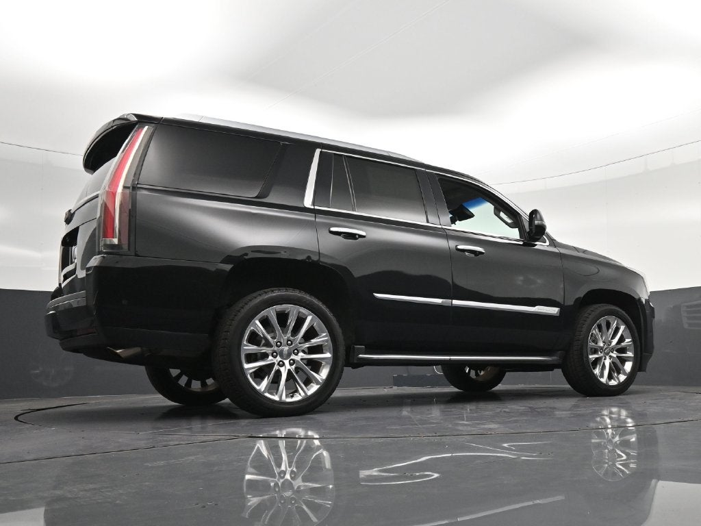 2019 Cadillac Escalade Luxury