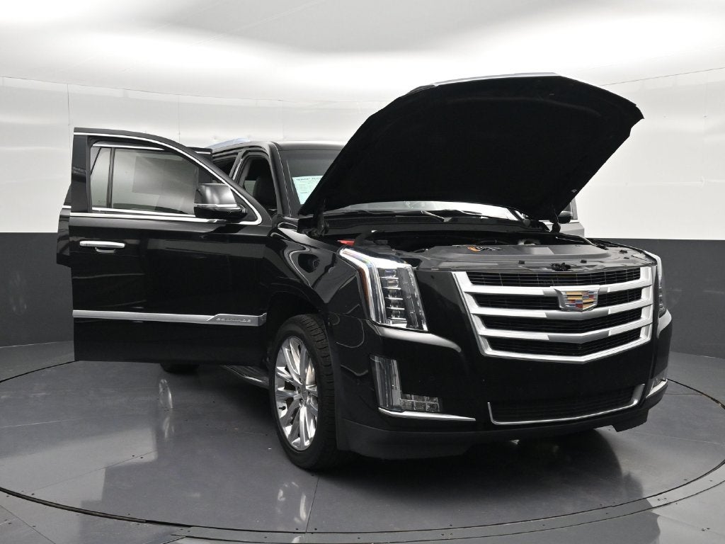 2019 Cadillac Escalade Luxury