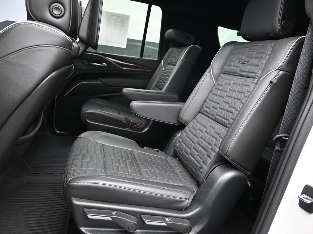 2024 Cadillac Escalade ESV Sport Platinum