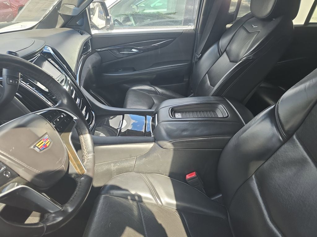 2018 Cadillac Escalade Platinum Edition