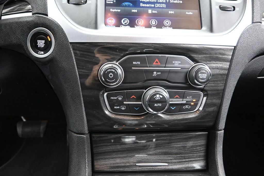 2022 Chrysler 300 Touring