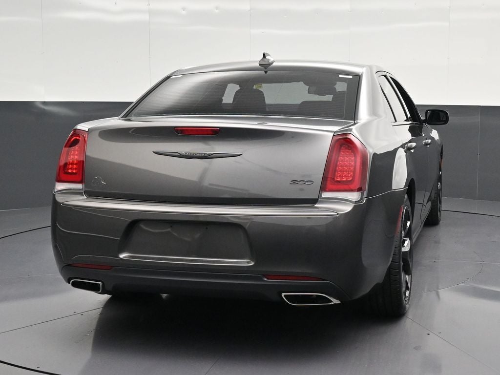 2022 Chrysler 300 Touring