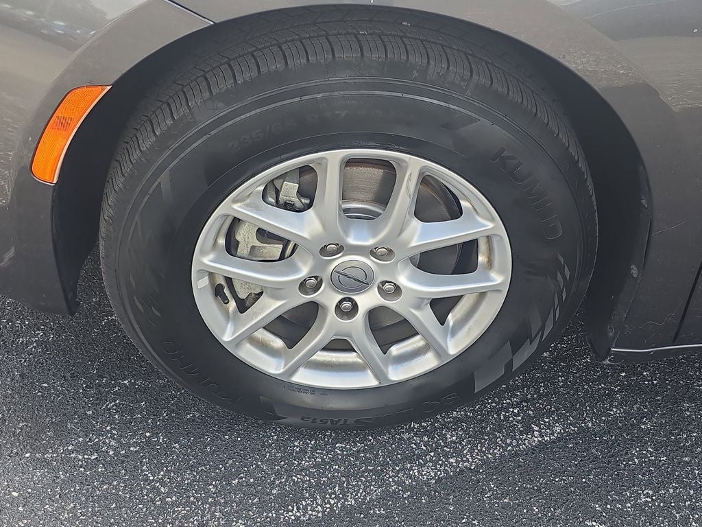 2021 Chrysler Voyager LXI