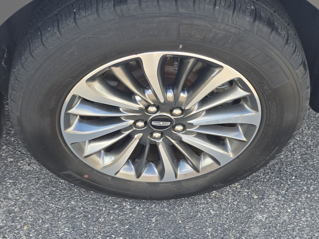 2023 Lincoln Nautilus Standard