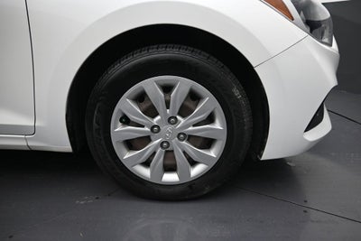 2019 Hyundai Accent SE