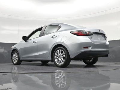 2017 Toyota Yaris iA Base