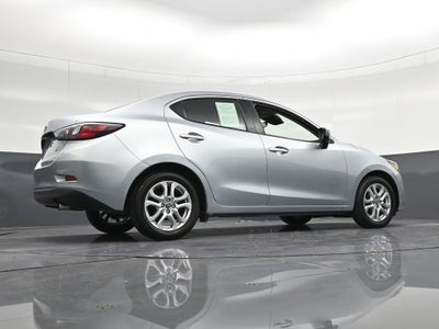 2017 Toyota Yaris iA Base