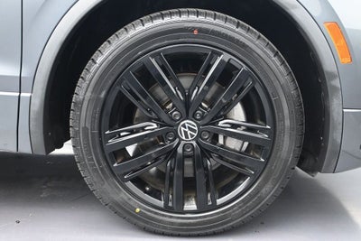 2022 Volkswagen Tiguan 2.0T SE R-Line Black