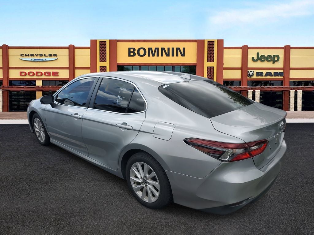 2022 Toyota Camry LE